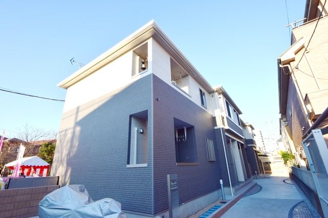 建物外観　★お部屋探しはタウンハウジング高幡不動店まで★