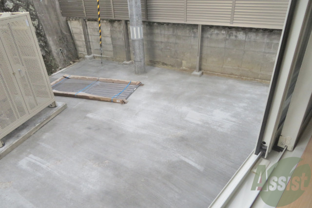 バルコニー　バルコニーはございません。室内干しになります。