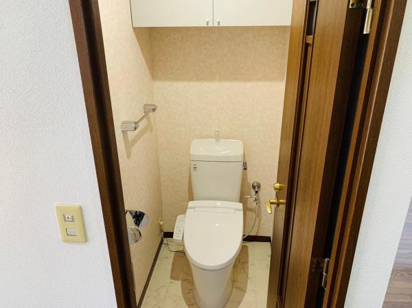 京王相模原線 稲城駅 徒歩3分 6階建 築33年のトイレ写真
