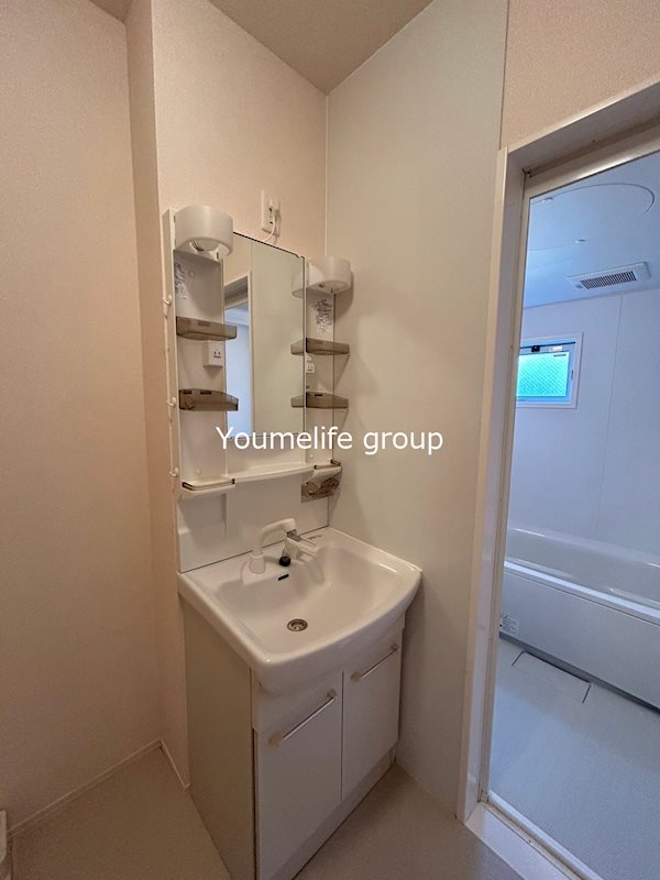 洗面設備　同仕様写真