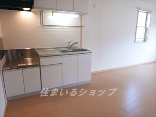 キッチン　浄水器一体型シャワー水栓あり