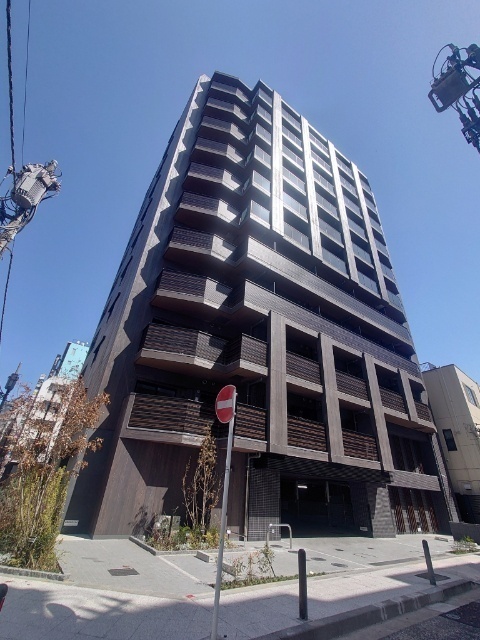 建物外観　オートロック完備