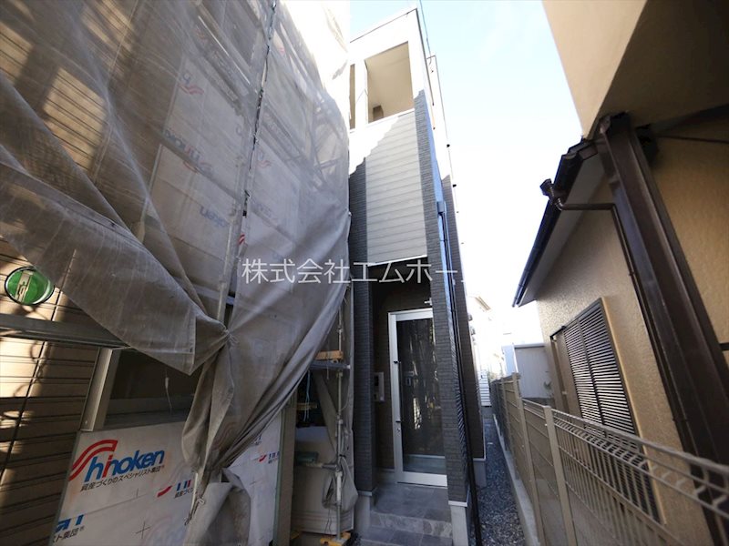 建物外観　外観　オートロック付　宅配ＢＯＸ有り