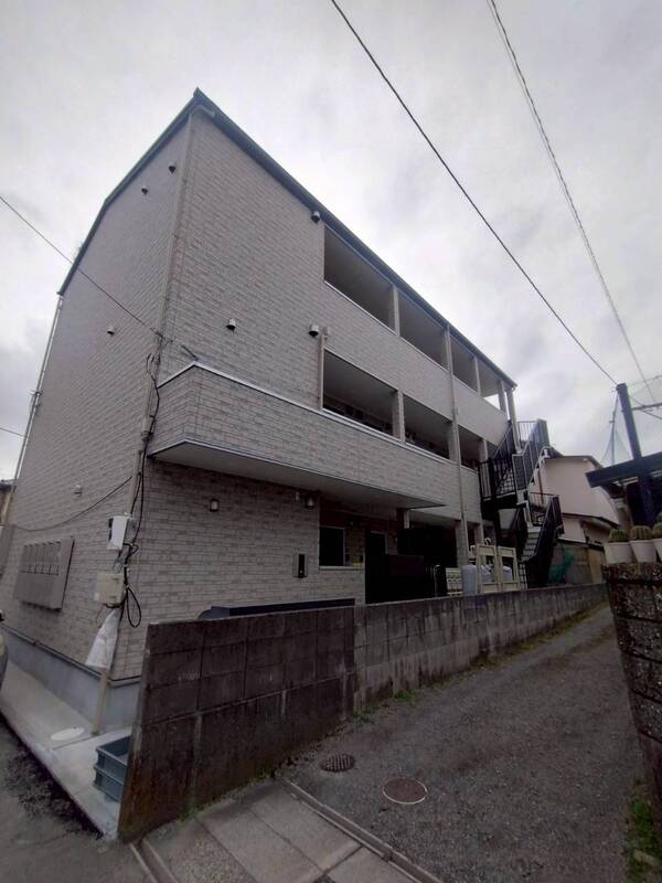 建物外観　★オートロック★宅配BOX★浴室乾燥★システムキッチン★