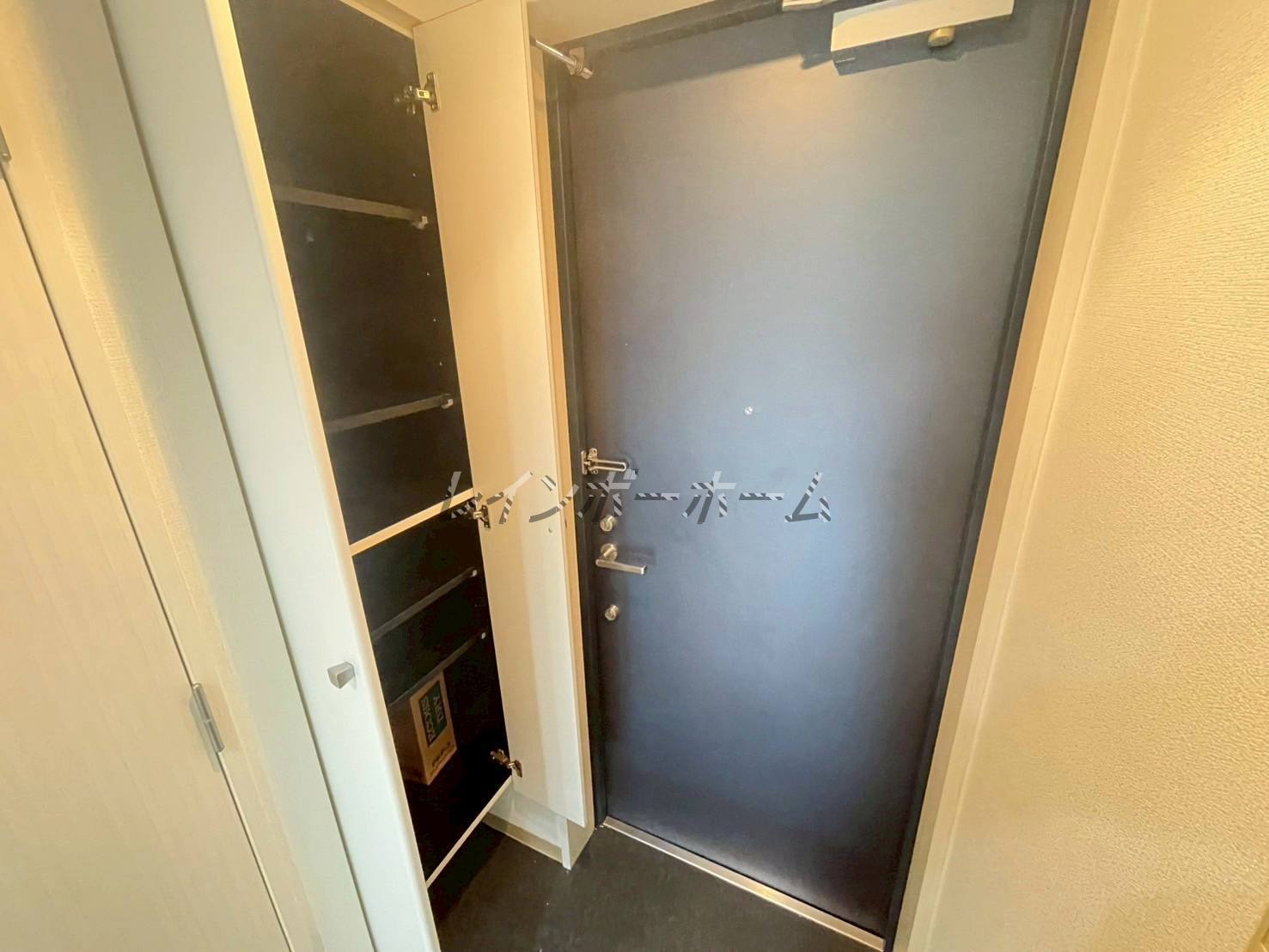 玄関　明るい玄関です