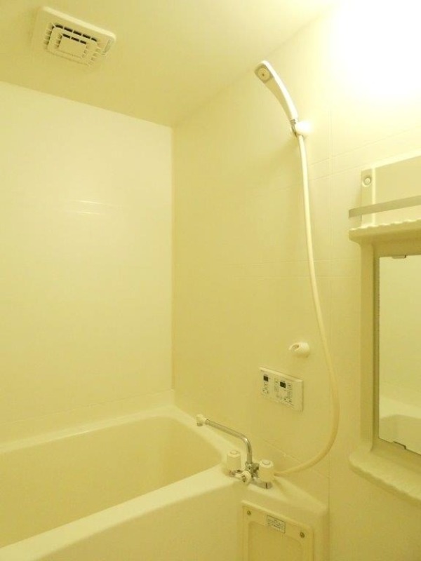 バス・シャワールーム　図面と現状に相違がある場合には現状を優先