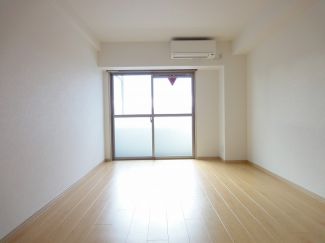 居室・リビング　参考写真です。