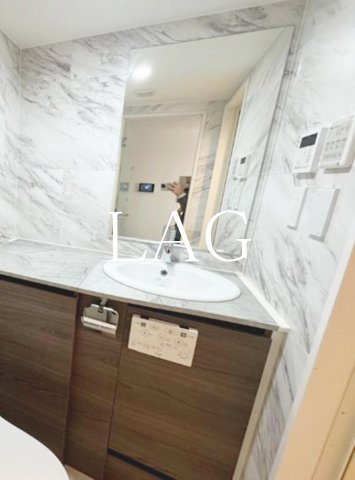 洗面設備　洗面台です。