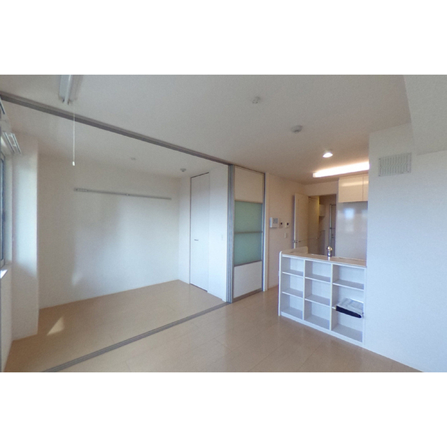 居室・リビング　内装写真は全て３０２にて撮影しました