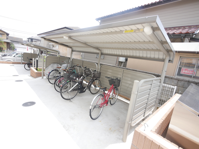 その他共有部分　★屋根付の駐輪場がございます★