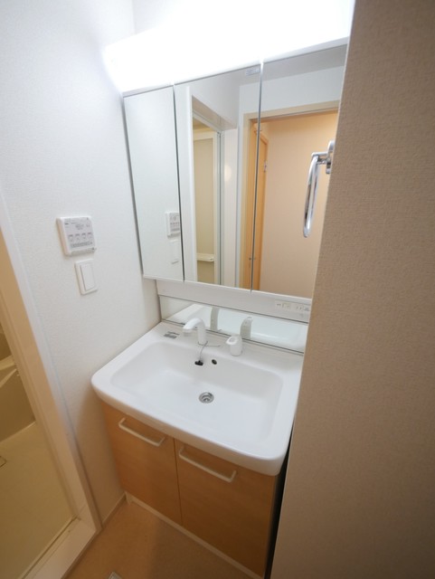 洗面設備　★人気の独立洗面台です★