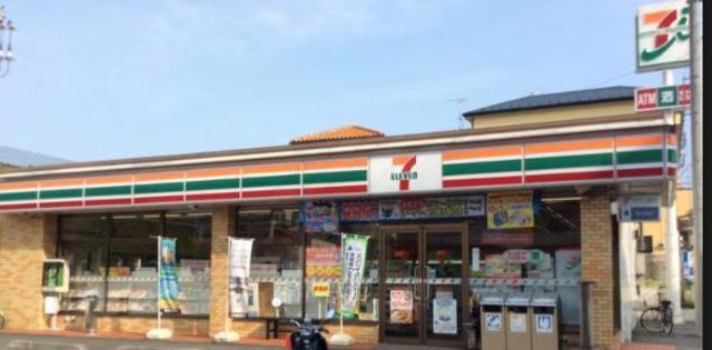 コンビニ　セブンイレブン綾瀬大上3丁目店（コンビニ）まで433m