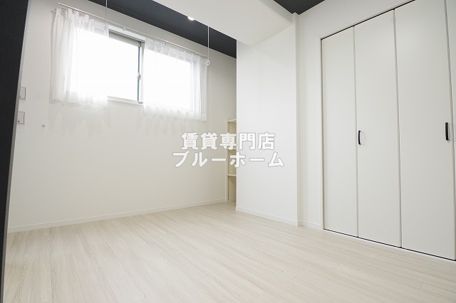 その他　洋室の別アングルです！
