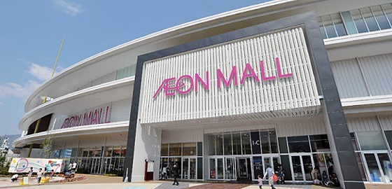 スーパー　イオン大阪ドームシティ店（スーパー）まで323m