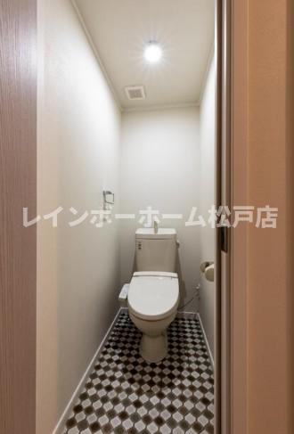 トイレ　清潔感のあるトイレです