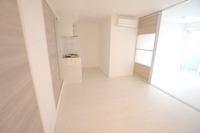 居室・リビング　☆明るい洋室☆