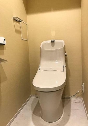 トイレ　トイレ