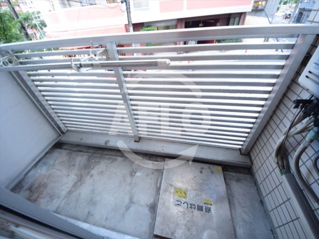 バルコニー　ウェーブ元町　バルコニー