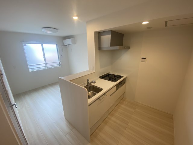 居室・リビング　エアコン付きで初期費用を抑えられます♪