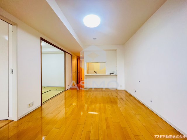 居室・リビング　同マンション別部屋　参考写真