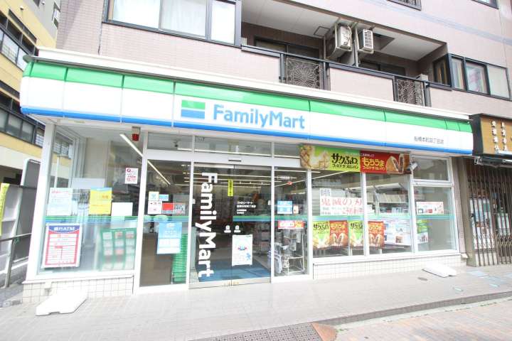コンビニ　ファミリーマート（コンビニ）まで418m