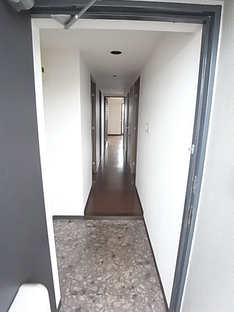 玄関　明るい玄関です