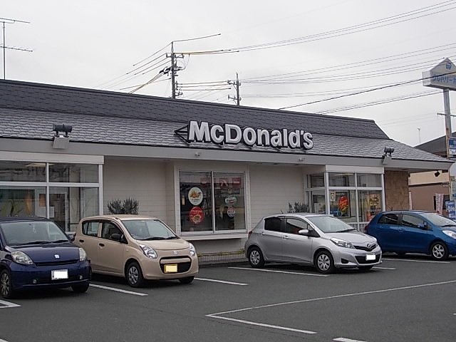 飲食店　マクドナルド掛川店（飲食店）まで800m