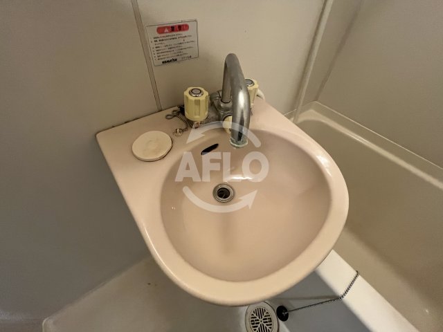 洗面設備　シャルム橋本III　洗面台