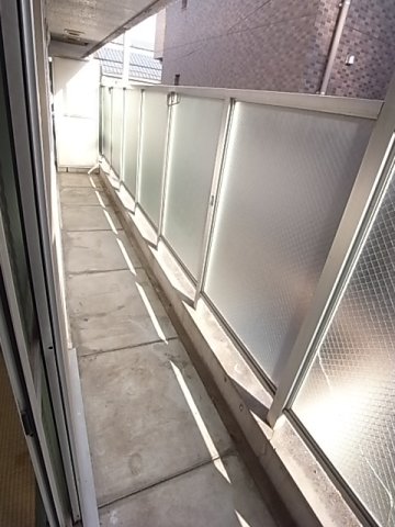 バルコニー　広々としたバルコニーです
