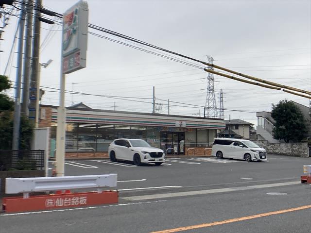 コンビニ　セブン－イレブン相模原上溝諏訪店（コンビニ）まで687m
