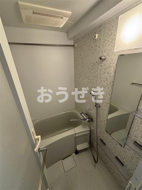 バス・シャワールーム　?