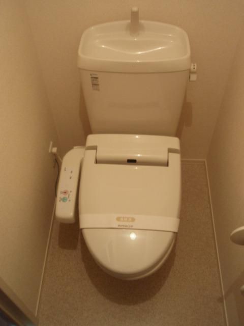 トイレ　ウォッシュレット