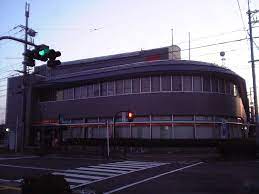 郵便局　八日市郵便局（郵便局）まで1204m