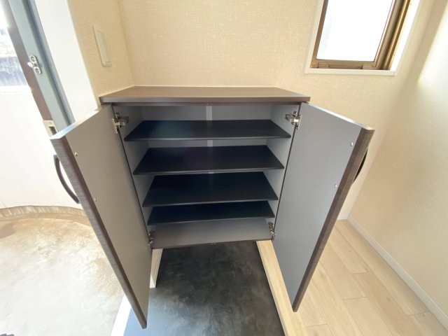 収納　シューズBOX