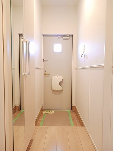 玄関　シューズボックス完備の玄関です。
