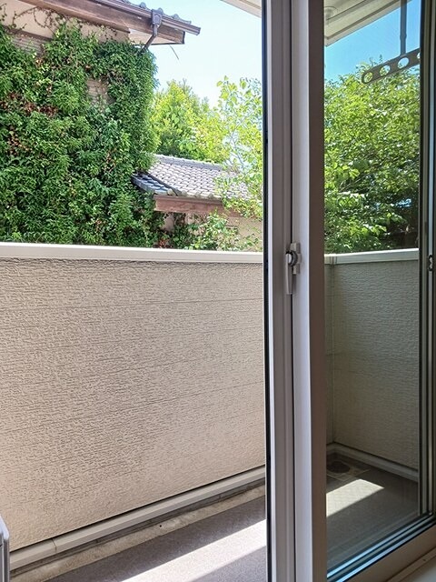 バルコニー　南東向きのバルコニーです。