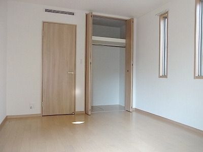 その他部屋・スペース　★居室６．８帖★