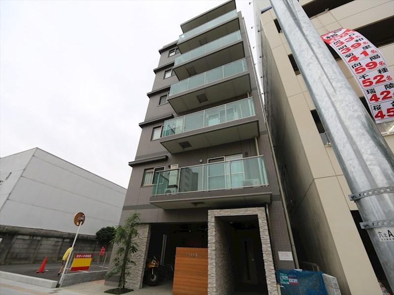 建物外観　外観　オートロック　宅配ＢＯＸ　防犯カメラ
