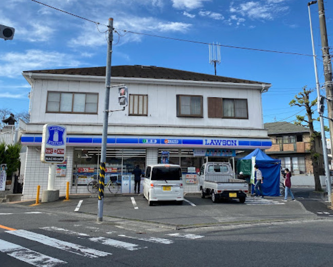 コンビニ　ローソン麻生細山店（コンビニ）まで566m