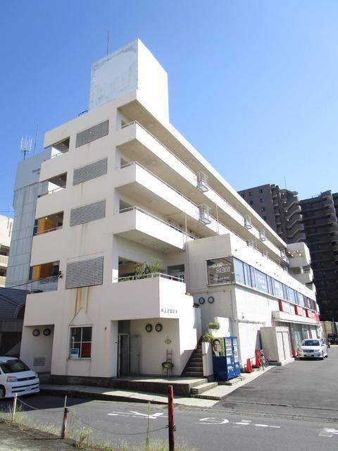 建物外観　★駅までも平坦な立地★