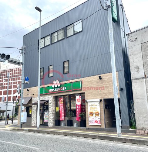 飲食店　モスバーガー六本松店（飲食店）まで853m