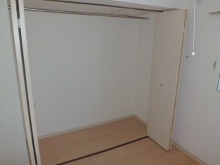 収納　同タイプ内観です