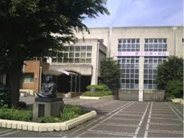 中学校　相模原市立内出中学校（中学校）まで478m