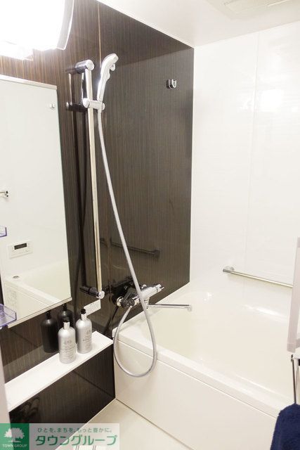 バス・シャワールーム　※写真は同タイプ住戸です。