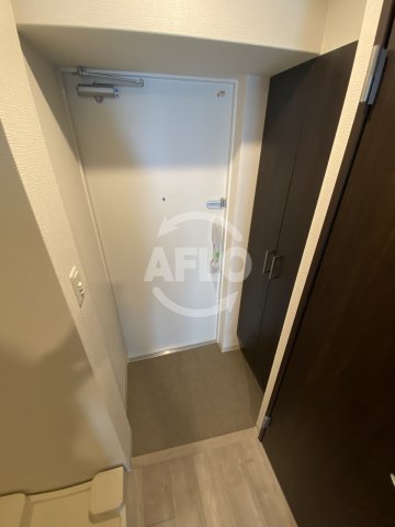 玄関　フォーリアライズ梅田レーベン　玄関