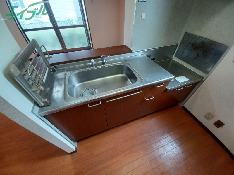 キッチン　同型参考写真