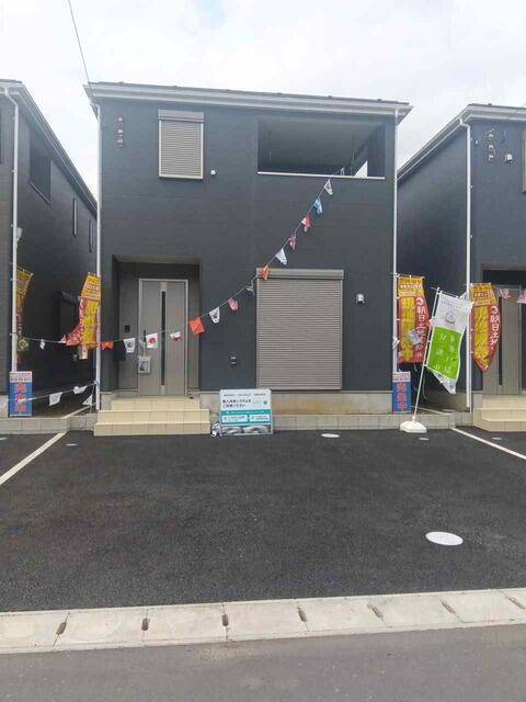建物外観　２面採光です