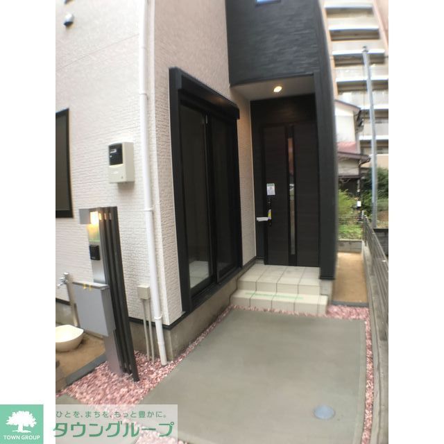 セキュリティ　玄関外観