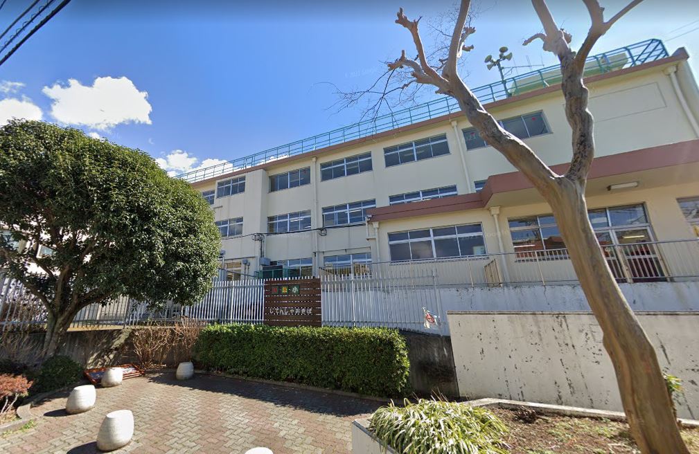 小学校　豊島区立西巣鴨小学校（小学校）まで130m