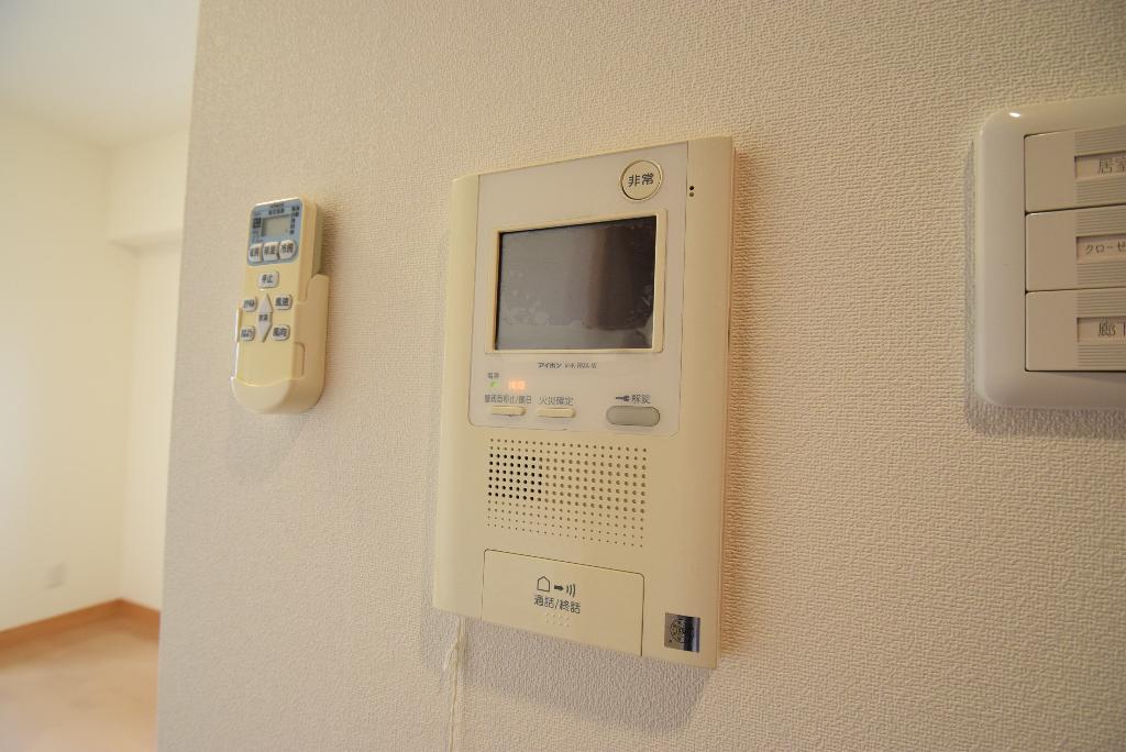 セキュリティ　カメラ付インターホン